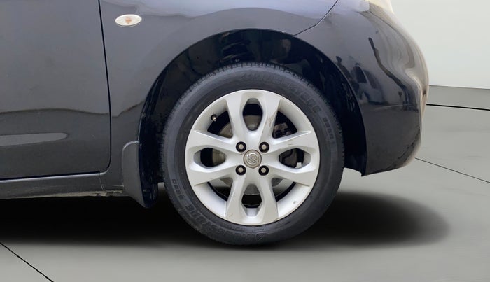 2014 Nissan Micra XV CVT, Petrol, Automatic, 29,525 km, Right Front Wheel