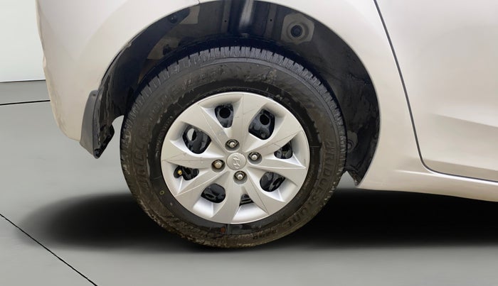 2016 Hyundai Elite i20 MAGNA 1.2, Petrol, Manual, 68,619 km, Right Rear Wheel