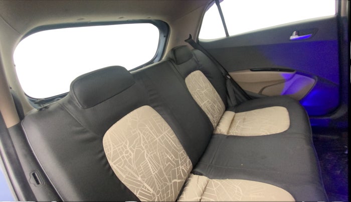 2016 Hyundai Grand i10 SPORTZ 1.2 KAPPA VTVT, Petrol, Manual, 79,052 km, Right Side Rear Door Cabin