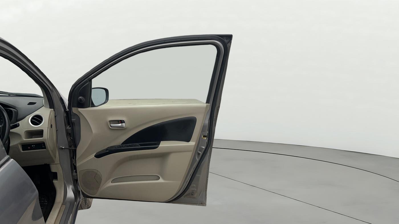 2017 Maruti Celerio VXI CNG, CNG, Manual, 71,445 km, RHS Front Door