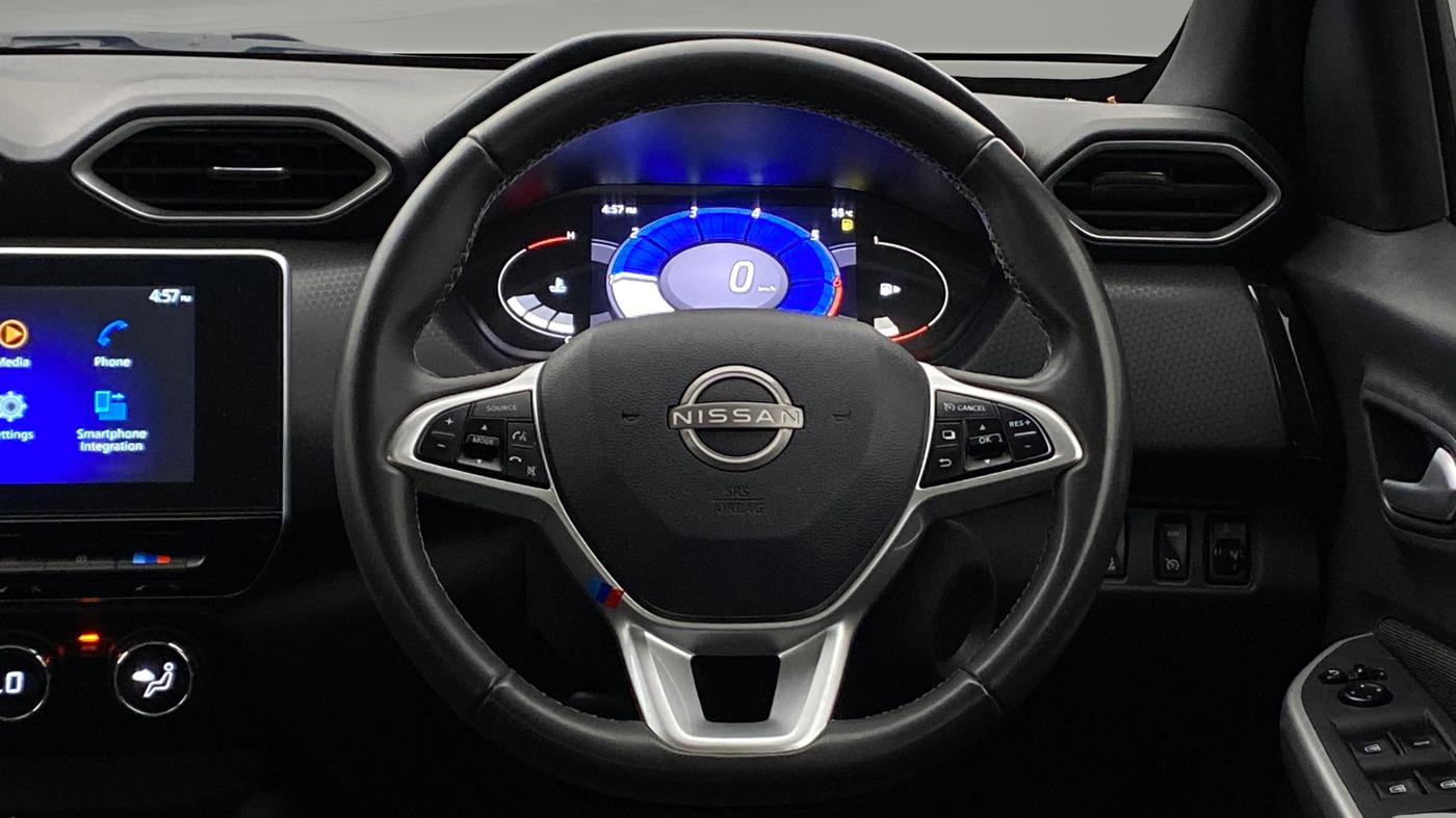 2024 Nissan MAGNITE XV PREMIUM, Petrol, Manual, 35,436 km, Steering Wheel Close Up