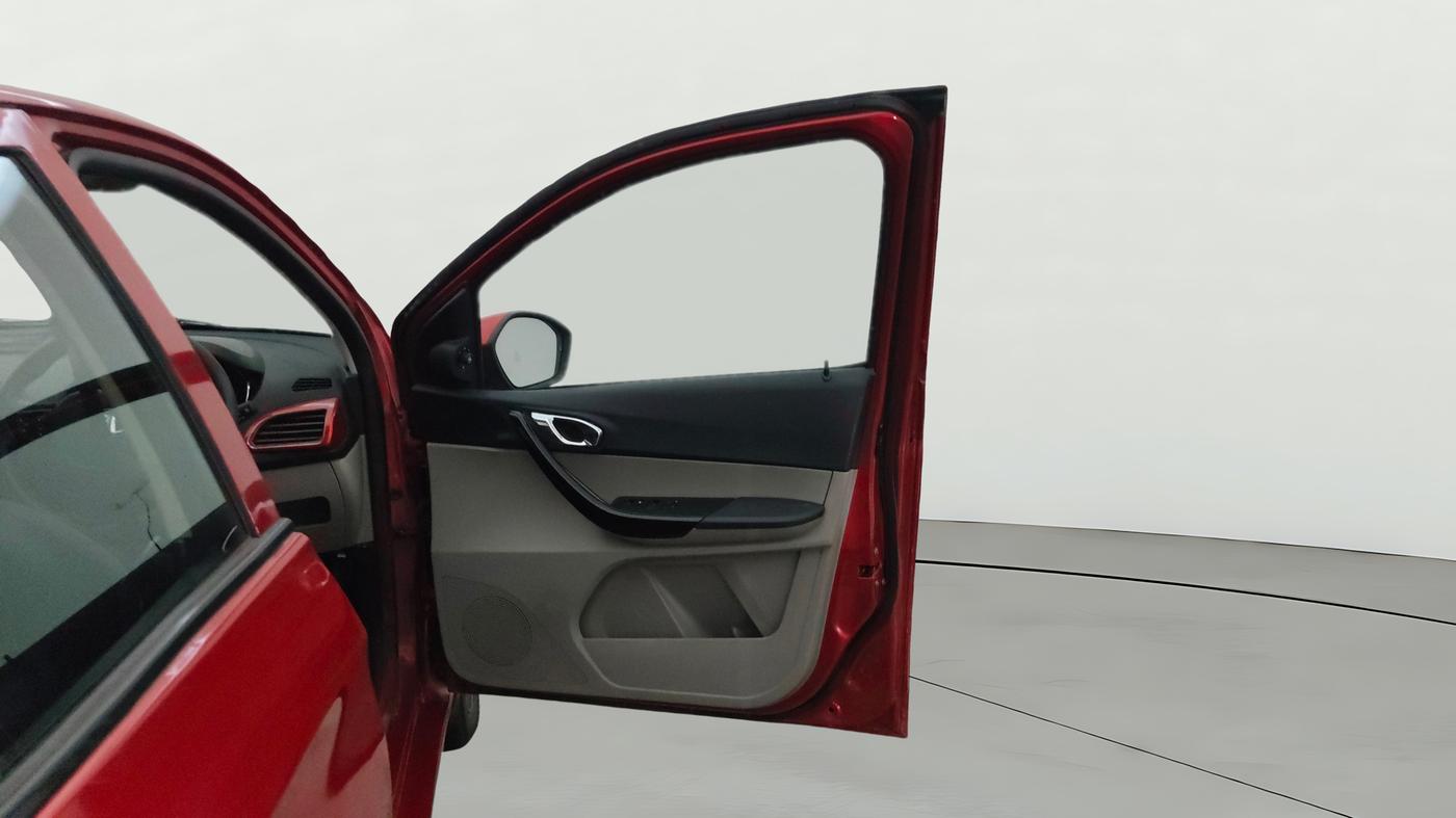 2019 Tata Tiago XZ PLUS PETROL, Petrol, Manual, 41,278 km, RHS Front Door