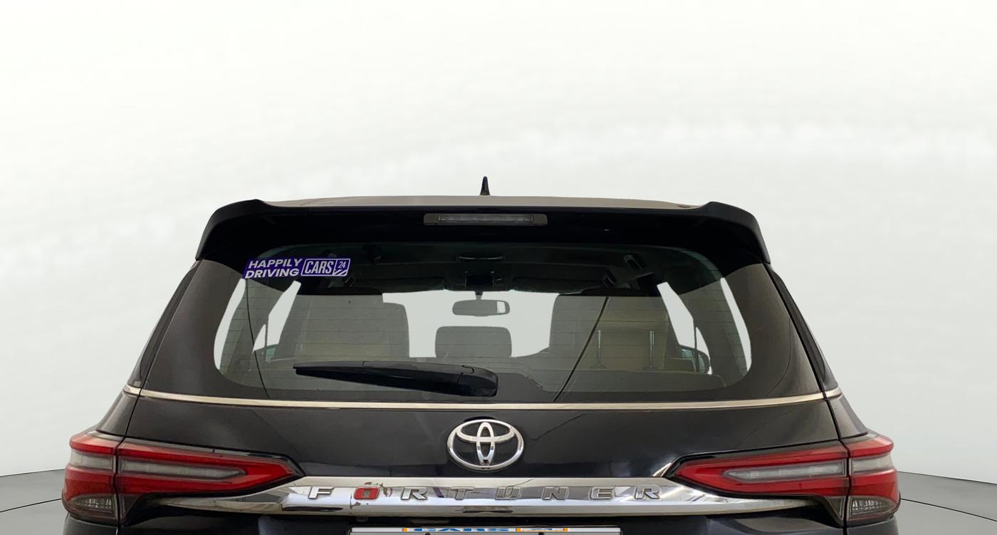 2023 Toyota Fortuner 4X4 AT 2.8 DIESEL, Diesel, Automatic, 83,884 km, Rear Windshield