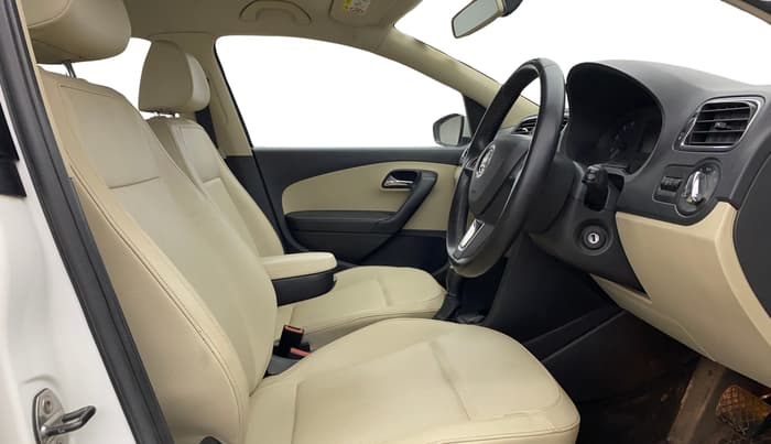 2019 Skoda Rapid STYLE 1.6 MPI AT, Petrol, Automatic, 67,852 km, Right Side Front Door Cabin