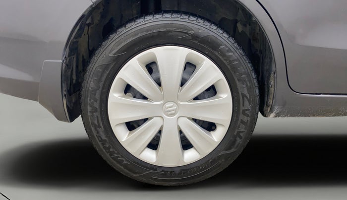 2017 Maruti Ertiga VXI AT, Petrol, Automatic, 15,474 km, Right Rear Wheel