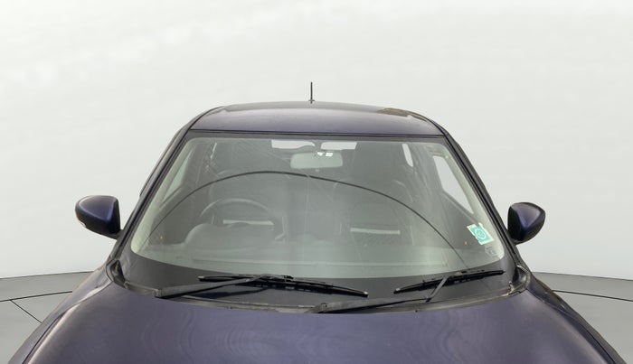 2019 Maruti Swift VXI AMT, CNG, Automatic, 1,12,117 km, Front Windshield