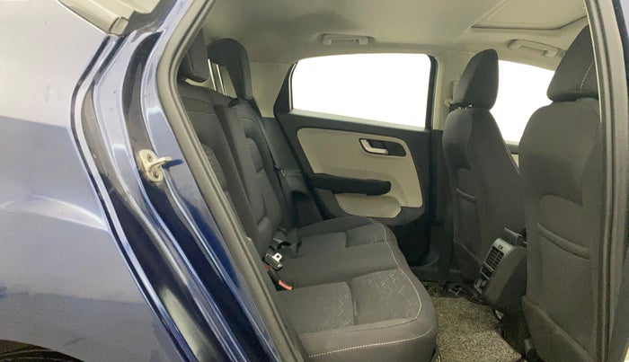 2023 Tata ALTROZ XZA + SUNROOF, Petrol, Automatic, 33,944 km, Right Side Rear Door Cabin
