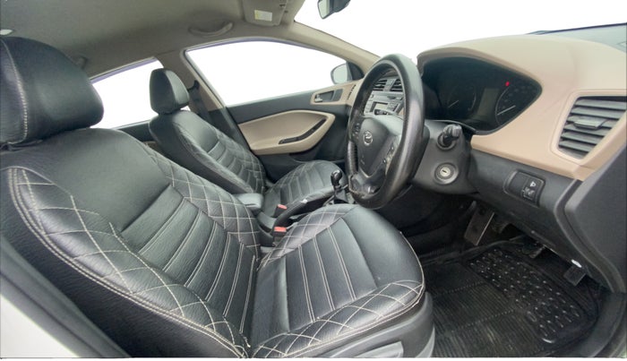 2016 Hyundai Elite i20 SPORTZ 1.2, Petrol, Manual, 1,15,037 km, Right Side Front Door Cabin