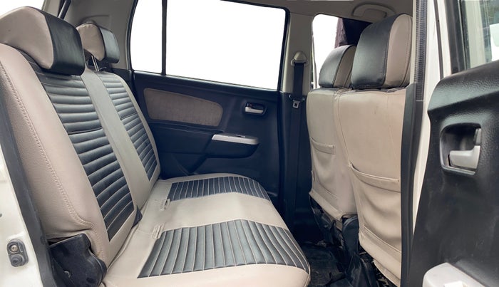 2015 Maruti Wagon R 1.0 VXI, Petrol, Manual, 70,351 km, Right Side Rear Door Cabin
