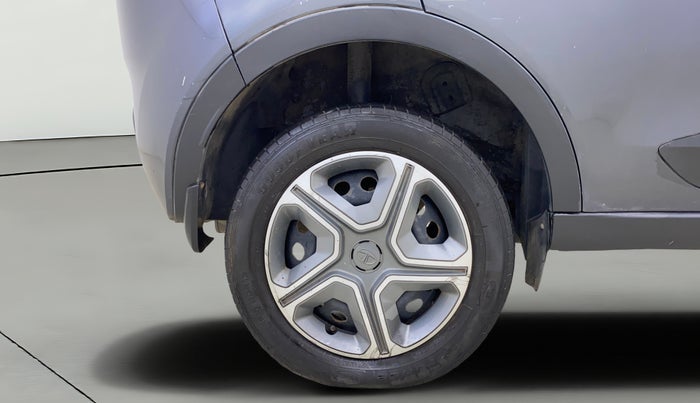 2018 Tata NEXON XM PETROL, Petrol, Manual, 34,577 km, Right Rear Wheel