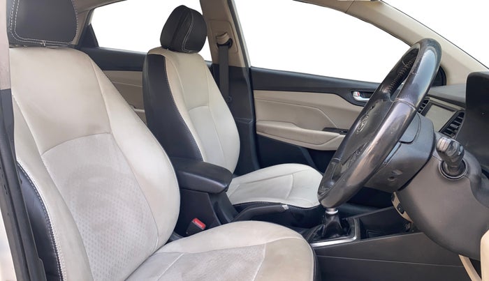 2018 Hyundai Verna 1.6 SX (O) CRDI MT, Diesel, Manual, 68,211 km, Right Side Front Door Cabin