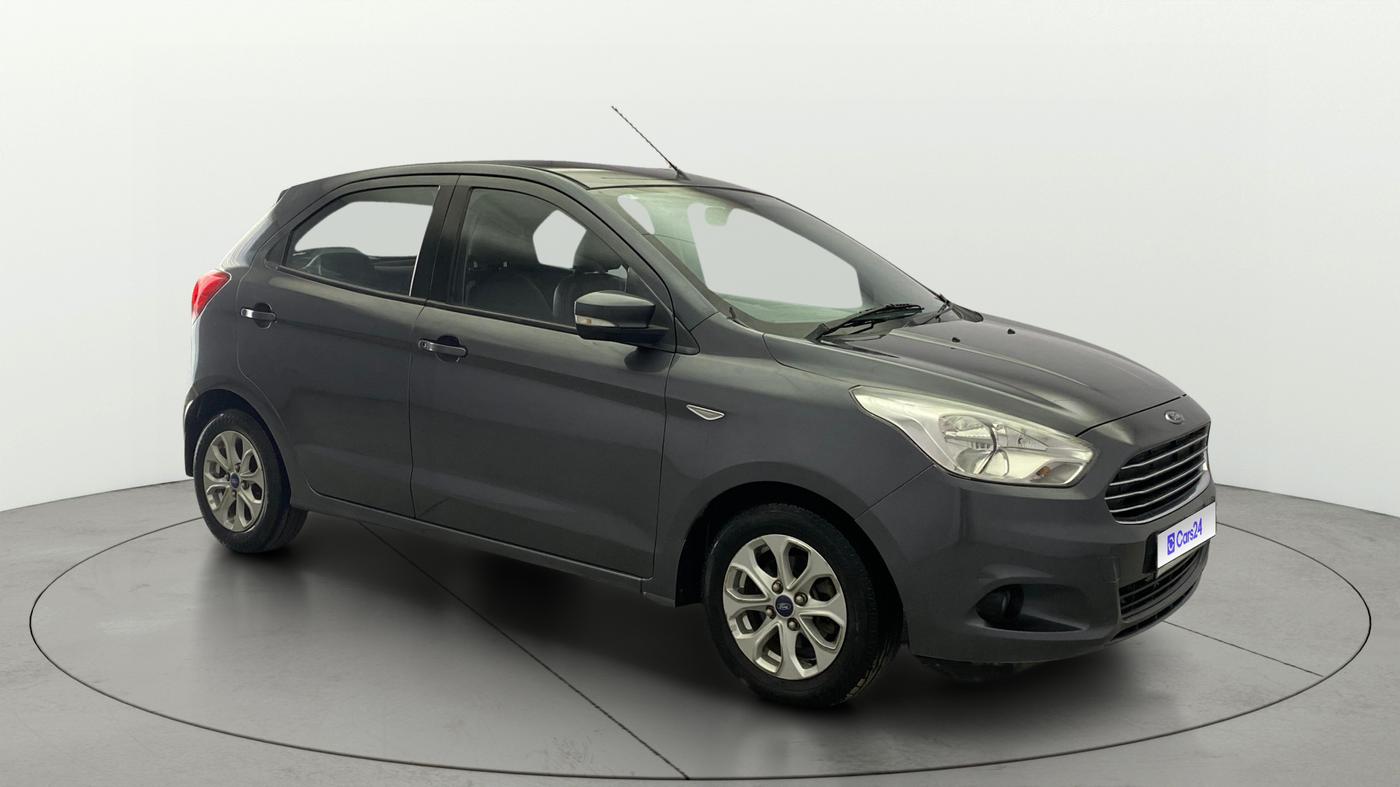 2015 Ford New Figo TITANIUM 1.5 PETROL AT, Petrol, Automatic, 82,253 km, Right Front Diagonal