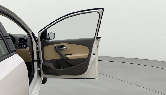 2018 Volkswagen Vento HIGHLINE PLUS 1.2 AT 16 ALLOY, Petrol, Automatic, 67,028 km, RHS Front Door