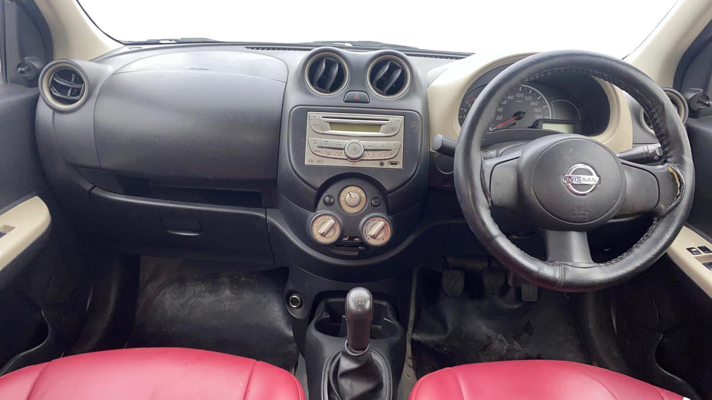 2015 Nissan Micra Active XV, Petrol, Manual, 96,294 km, Dashboard