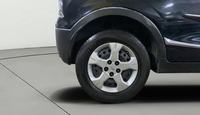 2021 Mahindra XUV300 W6 1.5 Sunroof Diesel, Diesel, Manual, 1,35,953 km, Right Rear Wheel