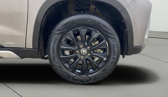 2021 Toyota URBAN CRUISER HIGH GRADE MT, Petrol, Manual, 1,00,845 km, Right Front Wheel