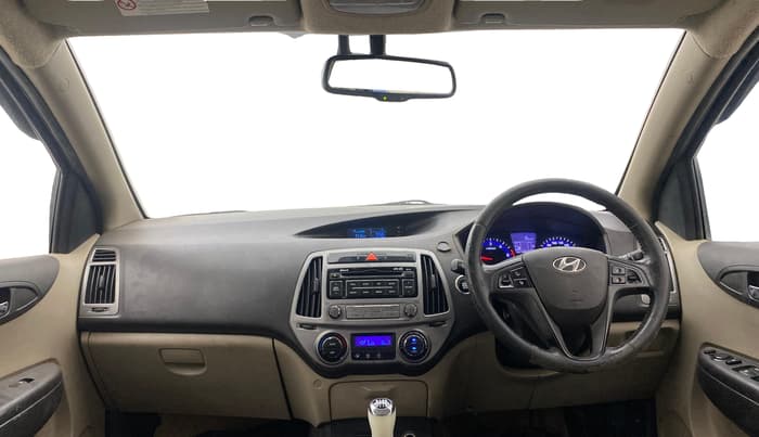 2014 Hyundai i20 ASTA 1.4 CRDI, Diesel, Manual, 1,42,812 km, Dashboard