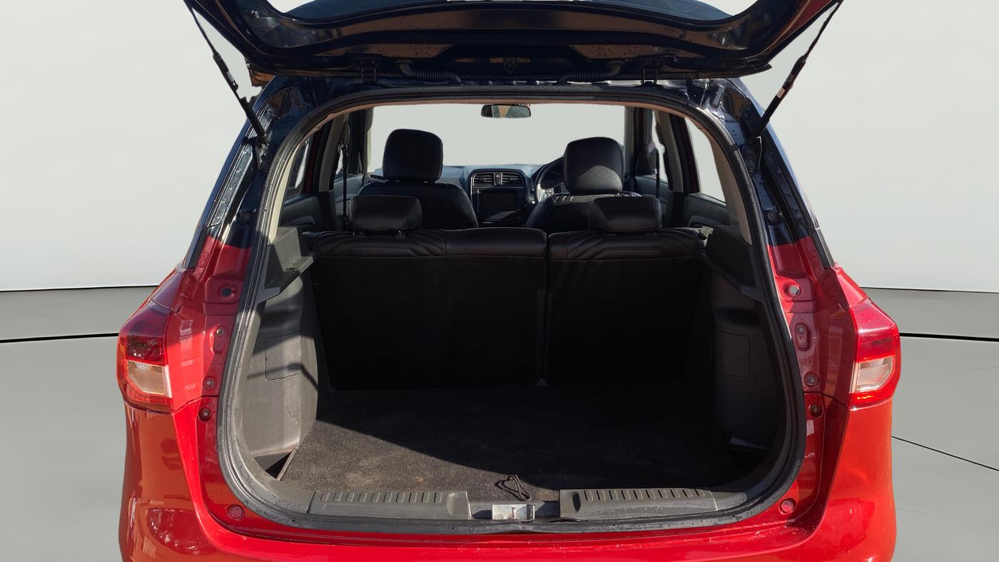2017 Maruti Vitara Brezza ZDI PLUS DUAL TONE, Diesel, Manual, 83,149 km, Boot Open Zoomed View