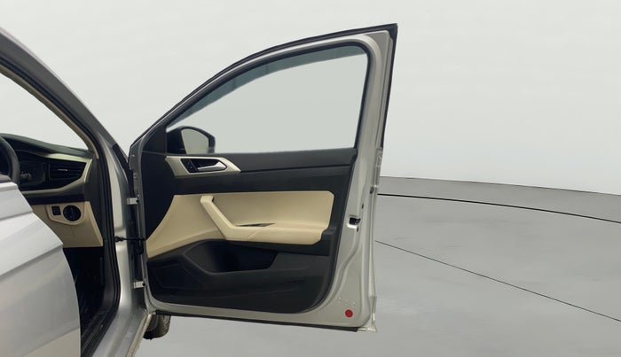 2023 Volkswagen VIRTUS HIGHLINE TSI 1.0 MT, Petrol, Manual, 22,718 km, RHS Front Door