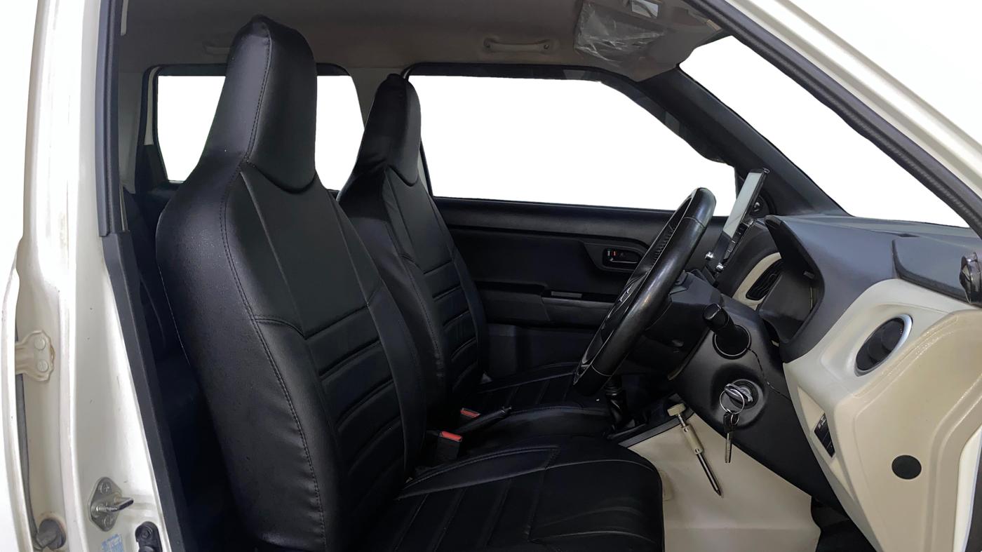 2020 Maruti New Wagon-R LXI CNG (O) 1.0, CNG, Manual, 70,721 km, Right Side Front Door Cabin