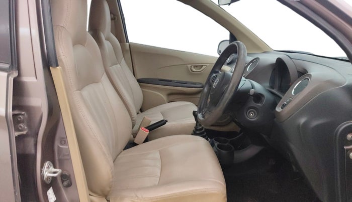 2013 Honda Amaze 1.5L I-DTEC S, Diesel, Manual, 83,596 km, Right Side Front Door Cabin