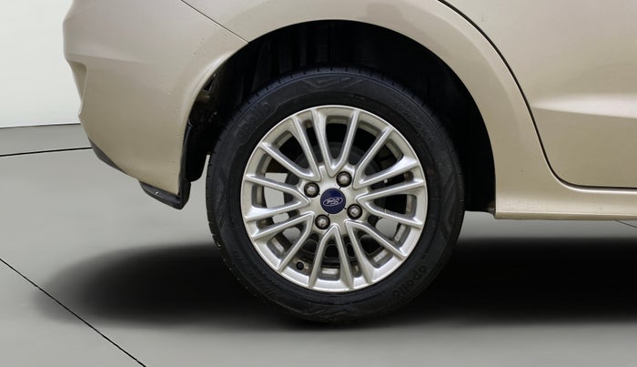 2019 Ford Figo Aspire TITANIUM 1.2 PETROL, Petrol, Manual, 32,501 km, Right Rear Wheel