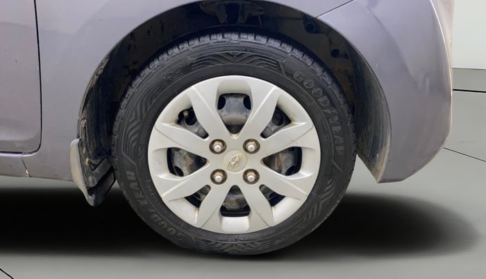 2017 Hyundai Eon MAGNA +, Petrol, Manual, 81,583 km, Right Front Wheel