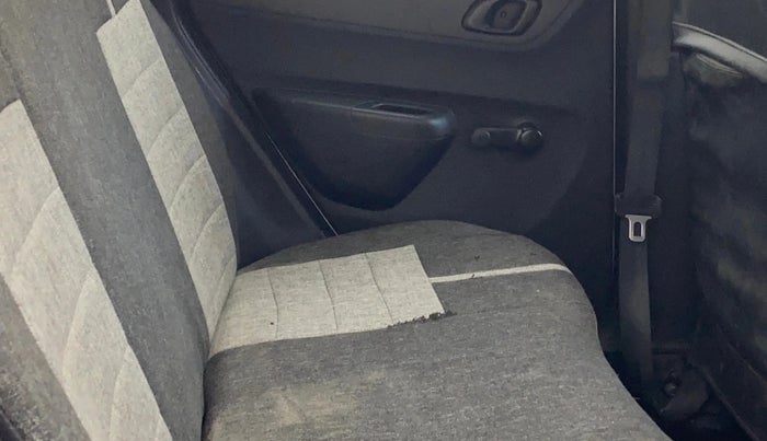 2016 Renault Kwid RXT 0.8, Petrol, Manual, 90,905 km, Right Side Rear Door Cabin