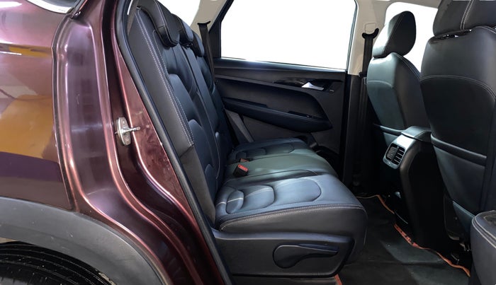 2019 MG HECTOR SHARP 1.5 DCT PETROL, Petrol, Automatic, 28,798 km, Right Side Rear Door Cabin