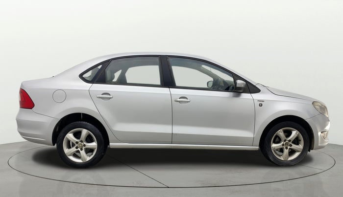 2013 Skoda Rapid ELEGANCE 1.6 TDI CR MT, Diesel, Manual, 1,46,490 km, Right Side View