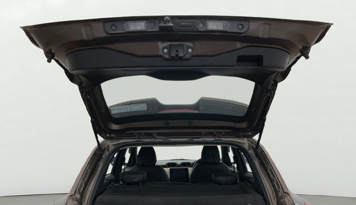 2022 Nissan MAGNITE XV MT, Petrol, Manual, 11,869 km, Boot Door Open