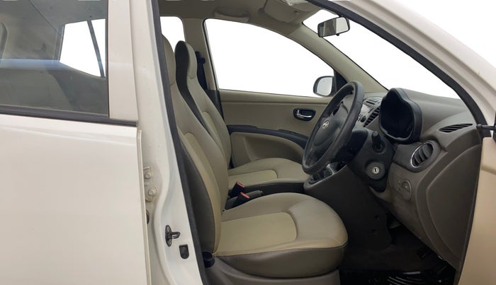 2015 Hyundai i10 SPORTZ 1.1, Petrol, Manual, 49,456 km, Right Side Front Door Cabin
