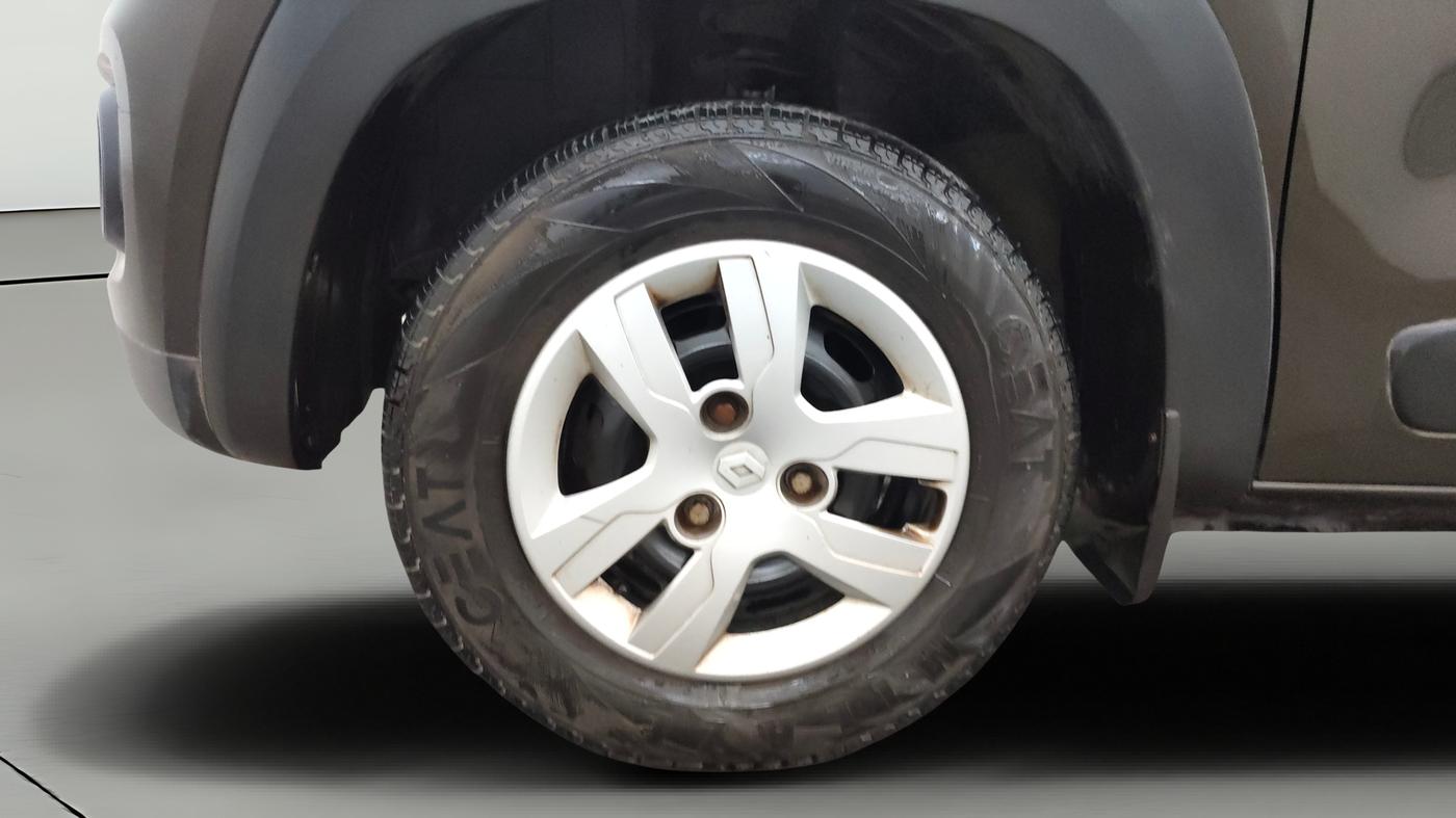 2017 Renault Kwid RXL, Petrol, Manual, 45,185 km, Left Front Wheel