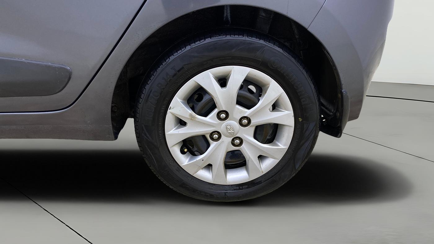 2015 Hyundai Grand i10 SPORTZ 1.2 KAPPA VTVT, Petrol, Manual, 98,620 km, Left Rear Wheel