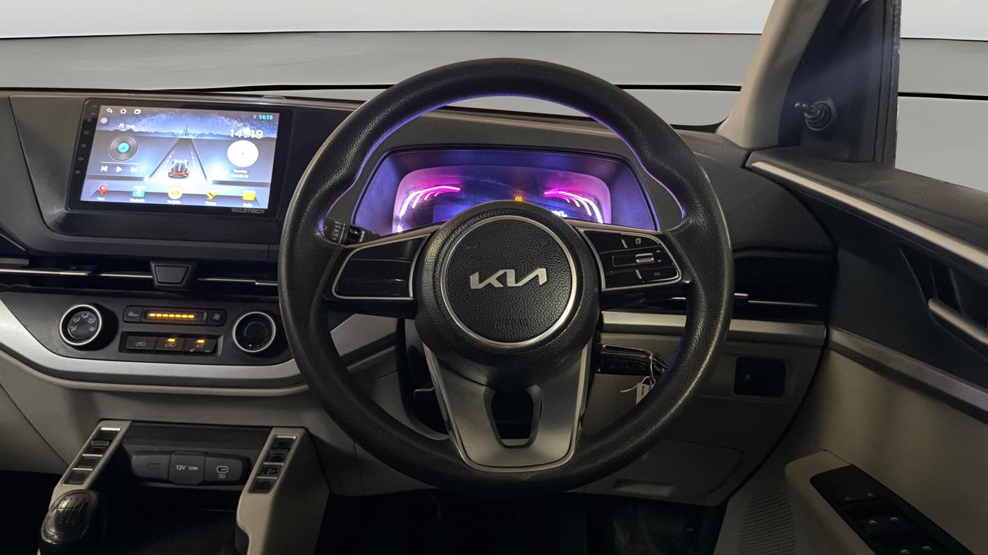 2022 KIA CARENS PREMIUM 1.4 PETROL 7 STR, Petrol, Manual, 73,837 km, Steering Wheel Close Up