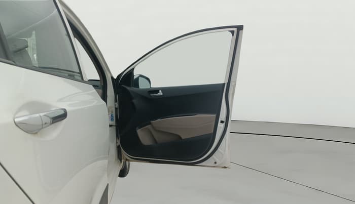 2015 Hyundai Grand i10 ASTA AT 1.2 KAPPA VTVT, Petrol, Automatic, 70,883 km, RHS Front Door