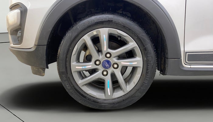 2018 Ford FREESTYLE TITANIUM 1.2 PETROL, CNG, Manual, 1,42,948 km, Left Front Wheel