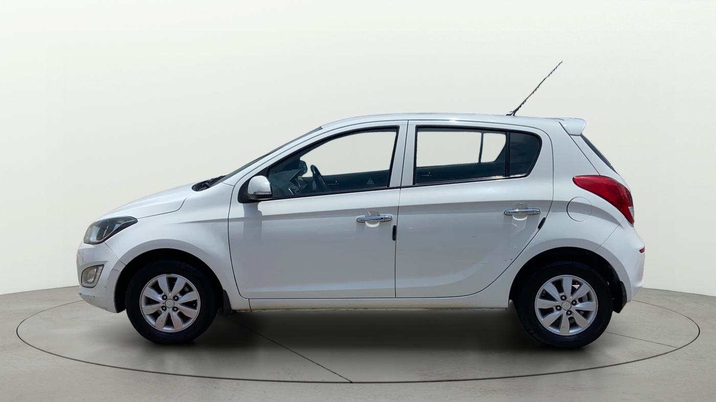 2013 Hyundai i20 ASTA 1.2, Petrol, Manual, 96,764 km, Left Side