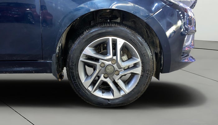 2022 Tata TIGOR XZ PLUS LEATHERETTE, Petrol, Manual, 8,341 km, Right Front Wheel