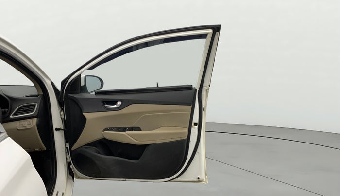 2019 Hyundai Verna 1.6 VTVT SX (O) AT, Petrol, Automatic, 98,649 km, RHS Front Door