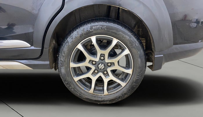 2023 Maruti XL6 ALPHA AT, Petrol, Automatic, 26,540 km, Left Rear Wheel