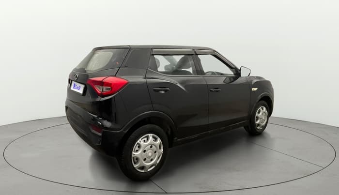 2021 Mahindra XUV300 W4 1.2 PETROL, Petrol, Manual, 63,929 km, Right Back Diagonal
