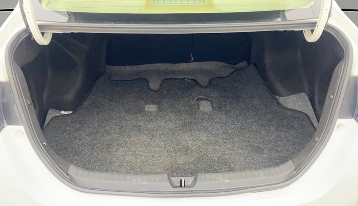 2021 Toyota YARIS G MT, Petrol, Manual, 55,437 km, Boot Open Zoomed View