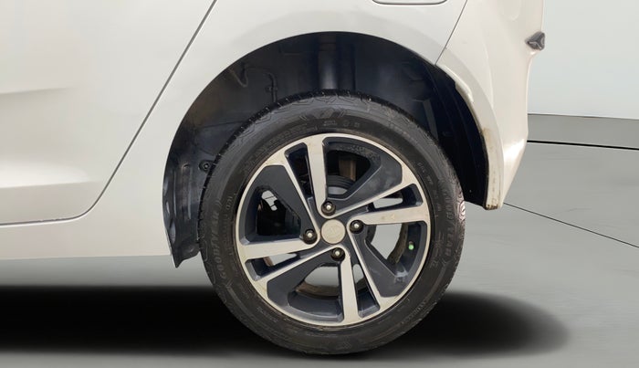 2021 Tata ALTROZ XZ PETROL, Petrol, Manual, 25,688 km, Left Rear Wheel