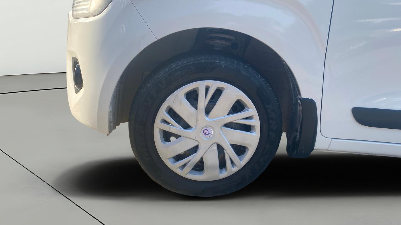 2023 Maruti New Wagon-R VXI CNG 1.0, CNG, Manual, 57,300 km, Left Front Wheel