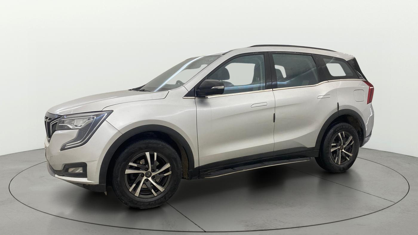 2022 Mahindra XUV700 AX 5 P MT 5 STR, Petrol, Manual, 46,675 km, Left Front Diagonal