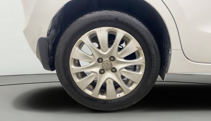 2015 Maruti Baleno ALPHA PETROL 1.2, Petrol, Manual, 43,290 km, Right Rear Wheel