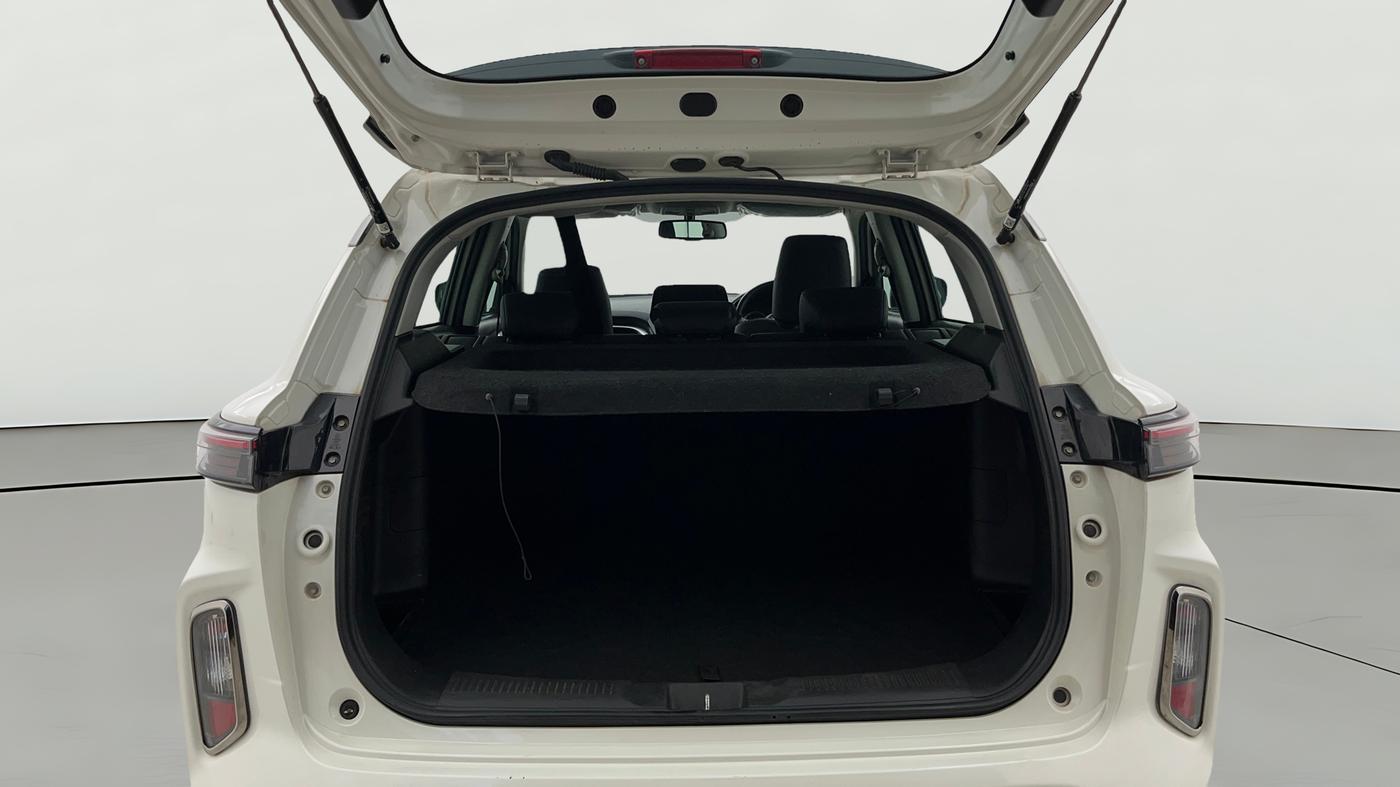 2022 Maruti Grand Vitara ALPHA SMART HYBRID AT, Petrol, Automatic, 33,060 km, Boot Open Zoomed View