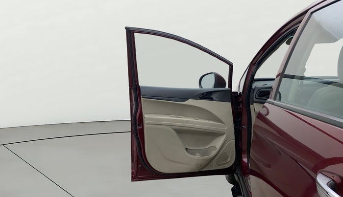 2018 Mahindra MARAZZO M2 7STR, Diesel, Manual, 84,207 km, LHS Front Door