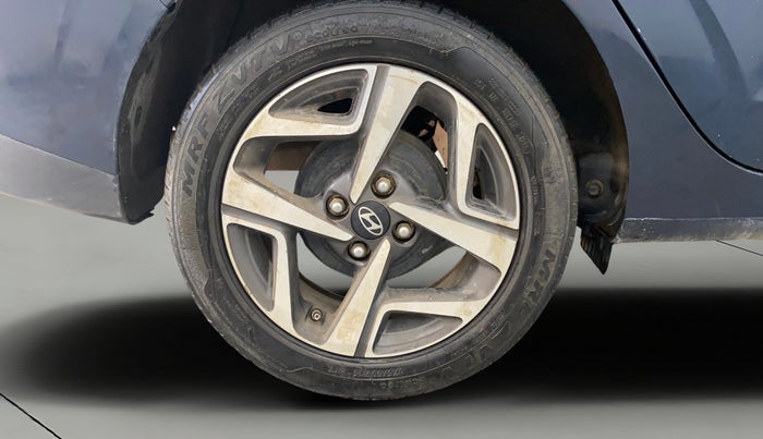 2023 Hyundai AURA SX 1.2 CNG, CNG, Manual, 34,413 km, Right Rear Wheel